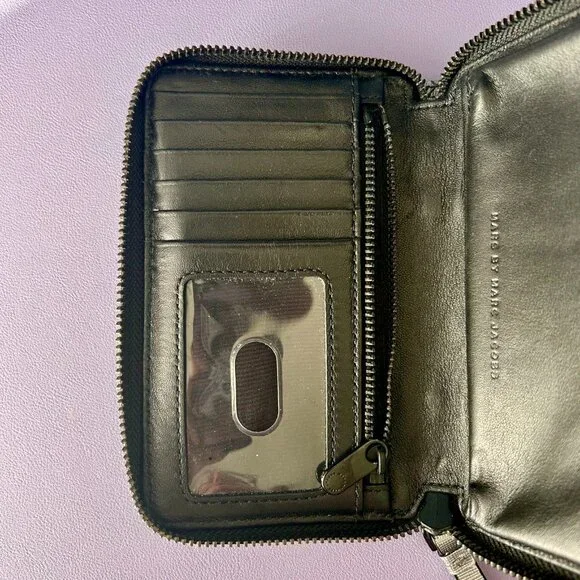 Marc by Marc Jacobs Wristlet Zip Wallet RARE Quilted Metallic Gray Silver - Picture 8 of 10
